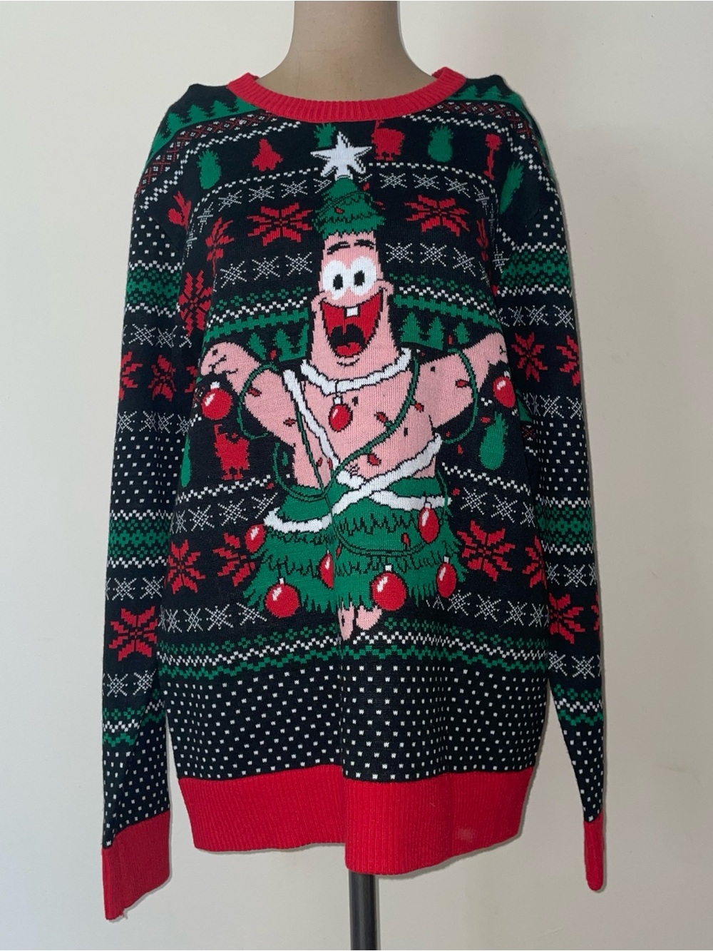 SpongeBob Squarepants Black Crewneck Sweater with Patrick Tree Design